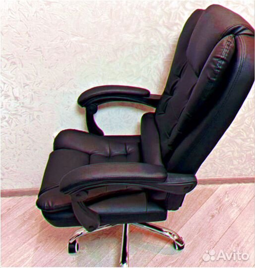 Офисное кресло