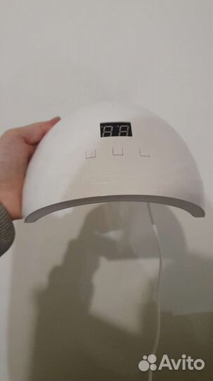 Уф лампа для ногтей с лаками