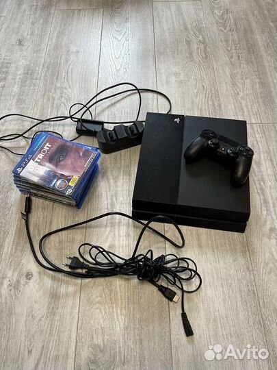 Sony PS4 500гб + игры
