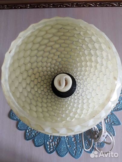 Настольная лампа.