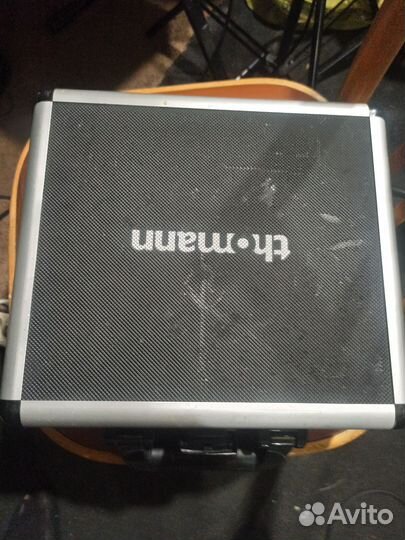 Цифровой пульт Behringer flow8