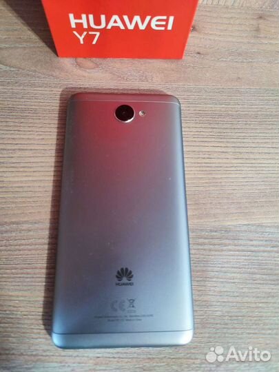 HUAWEI Y7, 2/16 ГБ