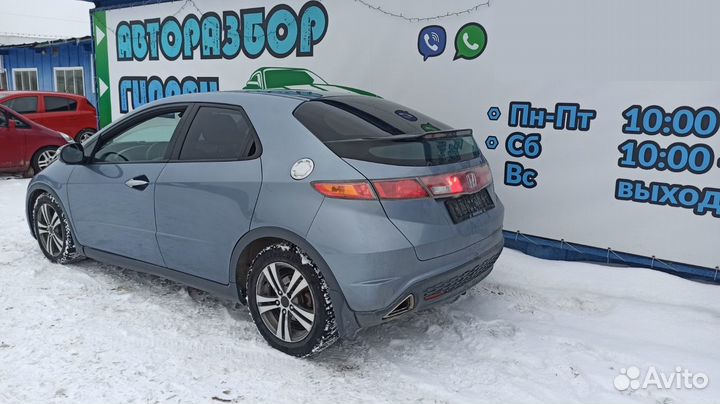 Стекло двери передней левой Honda Civic 5D 73350TV