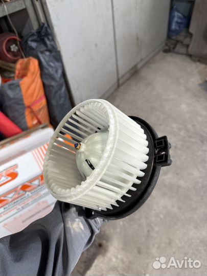 Вентилятор печки toyota avensis 2
