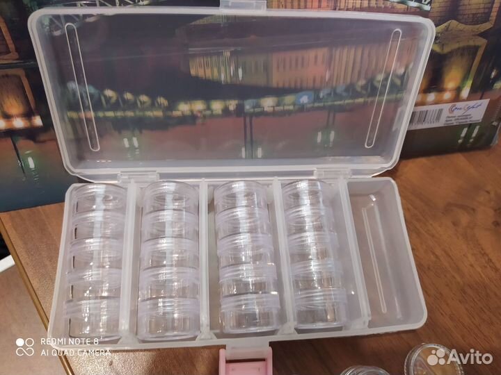 Контейнер для бисера и страз