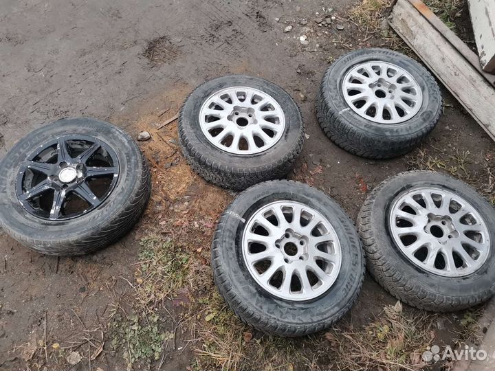 Колеса на литых дисках R15