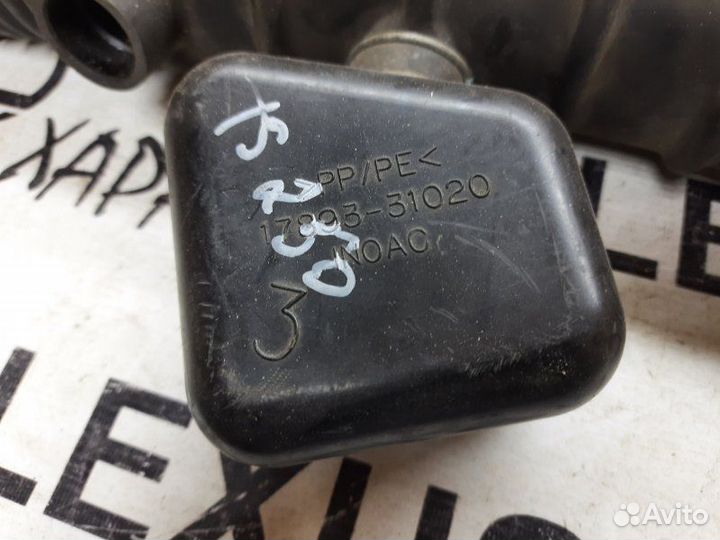 Резонатор воздушного фильтра Lexus Is250 2005-2012