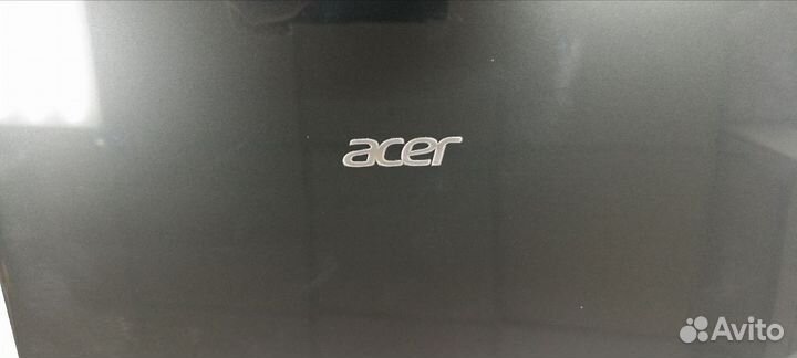 Ноутбук Acer Aspire E1-571G