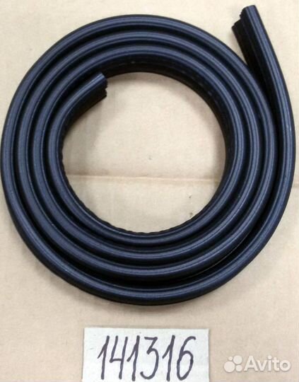 Уплотнительная резина дверцы посудомойки Indesit A