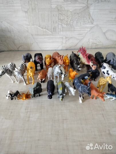 Фигурки животных.30штук