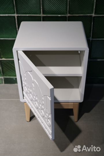 Тумба прикроватная