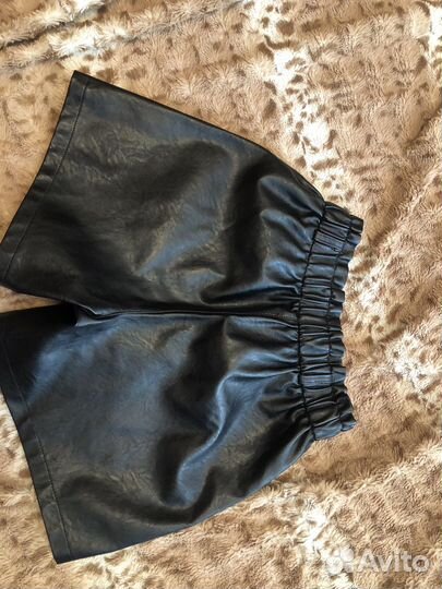 Кожаные шорты
