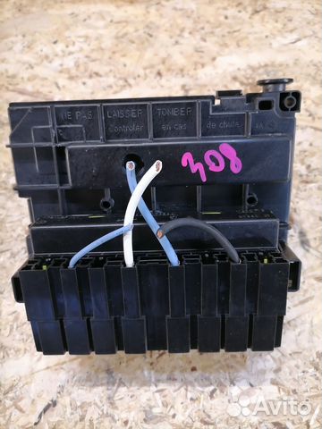 Блок предохранителей BSM R06 Peugeot 308