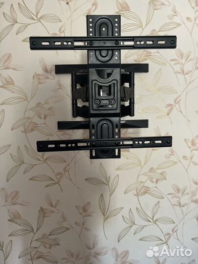 Кронштейн для телевизора поворотный