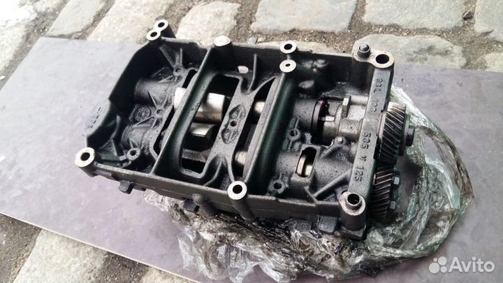 Масляный насос с балансировочными валами VAG