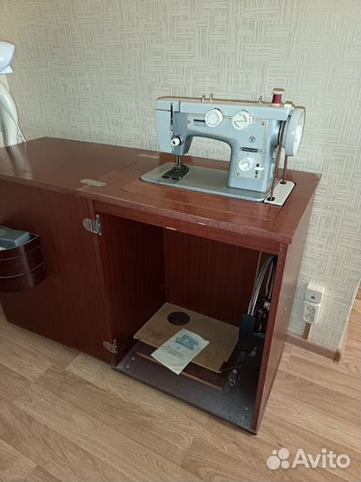 Швейная машинка подольск 142