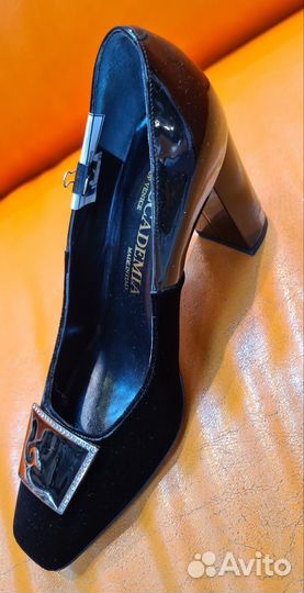 Туфли женские Accademia Италия