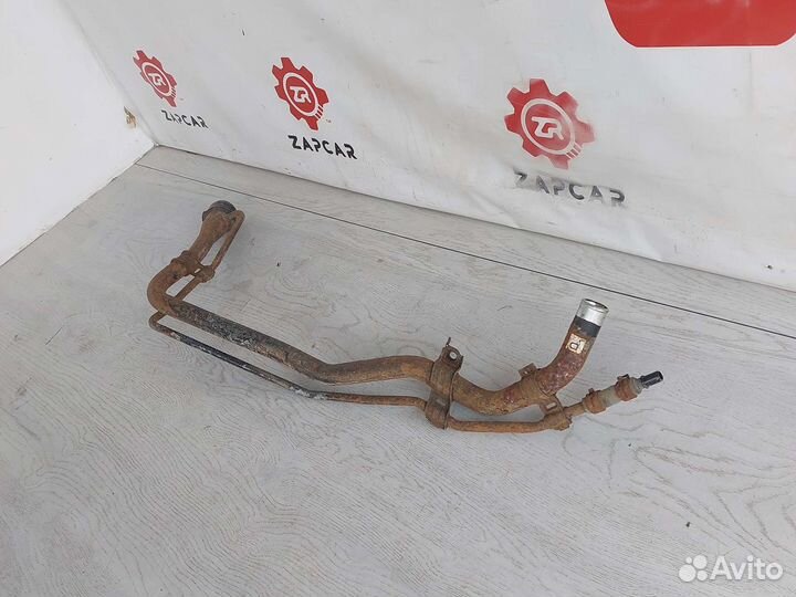 Toyota Land Cruiser 200 Горлавина бензобака