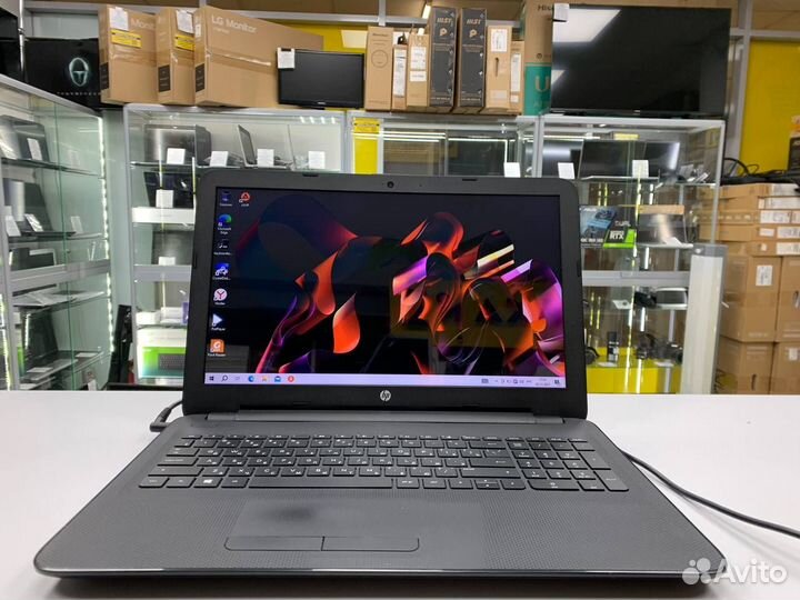 Ноутбук HP 15-af152ur aмd A8 4 ядра/ Ram 8Gb/ SSD