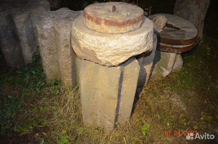 Камень прирдный обработаный Гарман