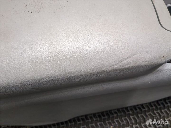 Консоль салона Toyota Venza, 2010