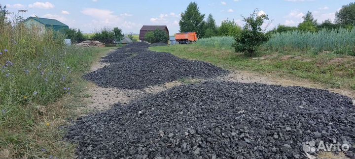 Песок, щебень, земля, навоз, бой кирпича