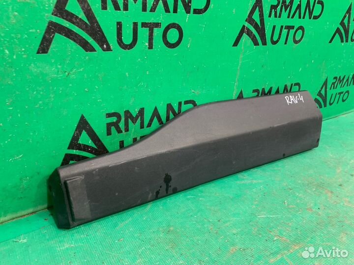 Накладка двери задняя правая Toyota Rav4 XA50 2018