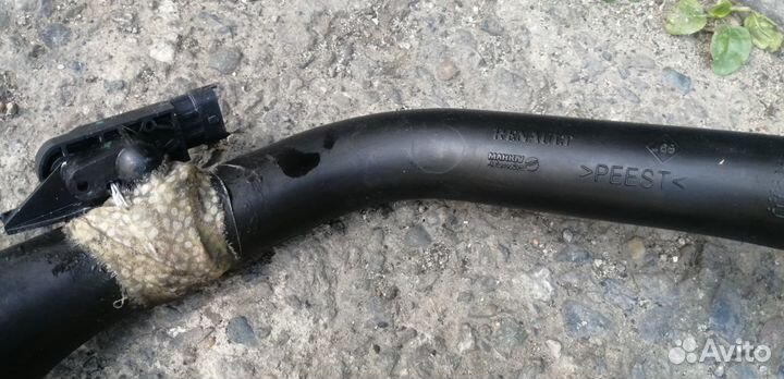 Патрубок интеркулера Рено Лагуна 3.№ 8200837118