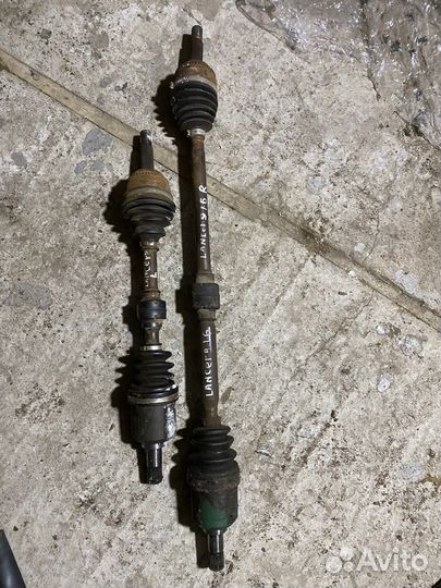 Привод левый Mitsubishi Lancer 9 1.6 МКПП