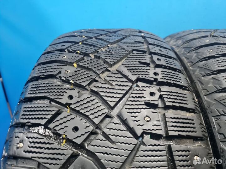 Nitto Therma Spike 235/55 R19 88T