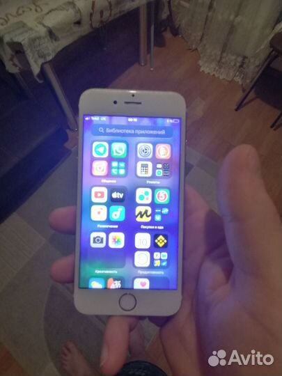 iPhone 6S, 32 ГБ