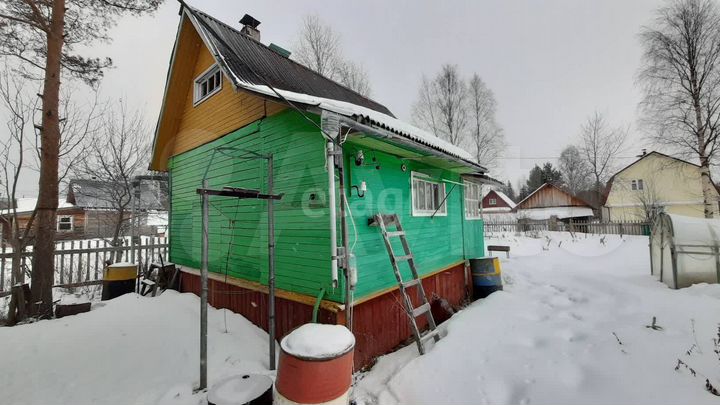 Дача 48 м² на участке 9 сот.