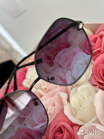 Солнцезащитные очки