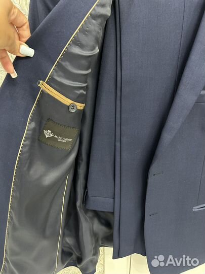 Мужской костьм