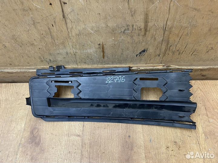 Решётка в бампер правая Skoda Kodiaq 2017+