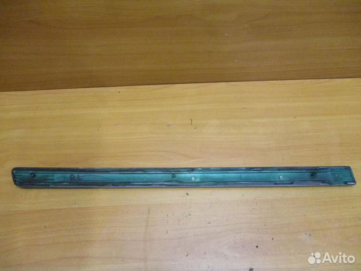 Молдинг двери задний левый Mitsubishi Galant 8 (E