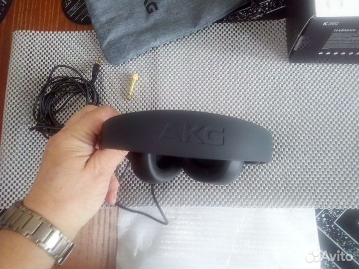 Мониторные наушники AKG K361