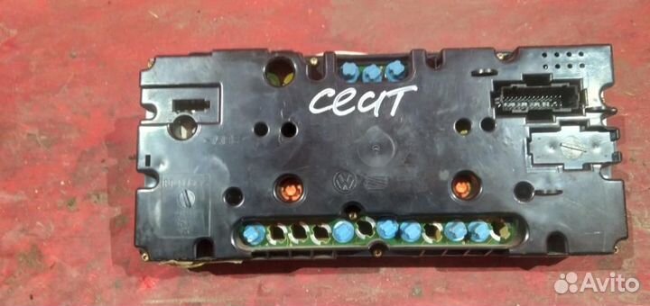 Сеат кордоба панель приборов гольф 3 венто 1.4