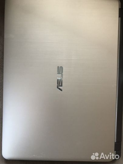 Ноутбук asus