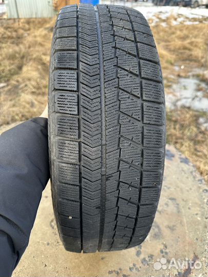 Bridgestone Blizzak VRX 185/65 R15