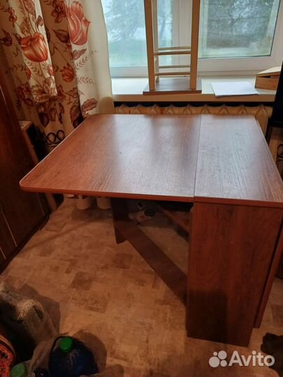 Кухонный стол книжка бу