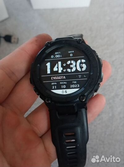 Часы amazfit t-rex