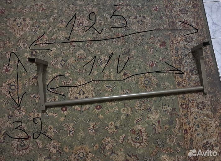 Турник настенный метал