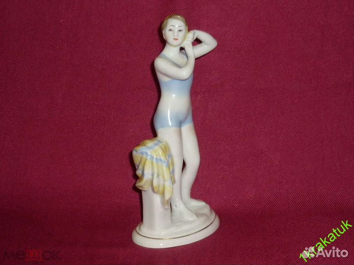 Девочка, юная пловчиха. лфз, клеймо целая