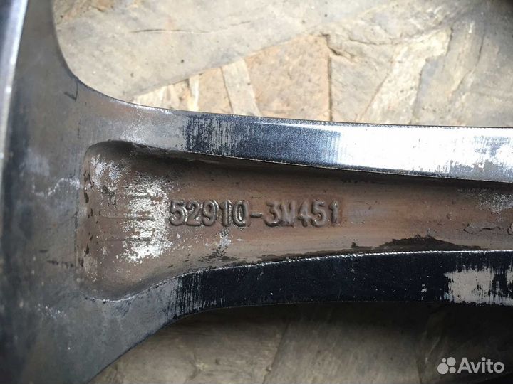 Диск литой Hyundai Genesis 1 BH 529103M451