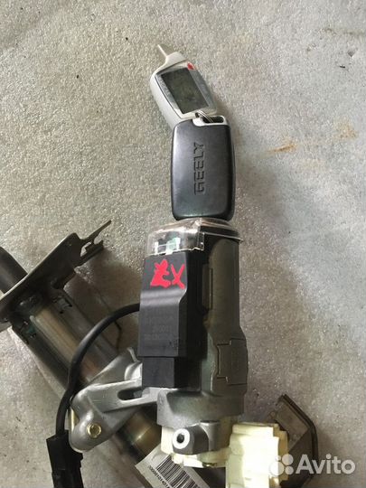 Замок зажигания с ключом (Geely Emgrand X7)