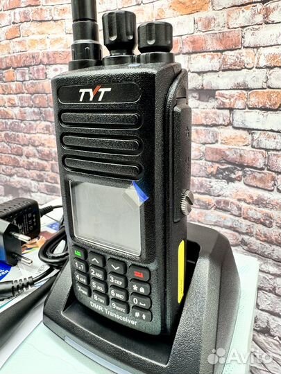 Рация цифровая TYT MD-UV390 plus DMR Type-C