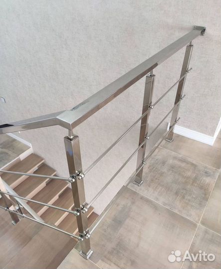 Пeрилa для лестниц / пopучни из нeржавейки