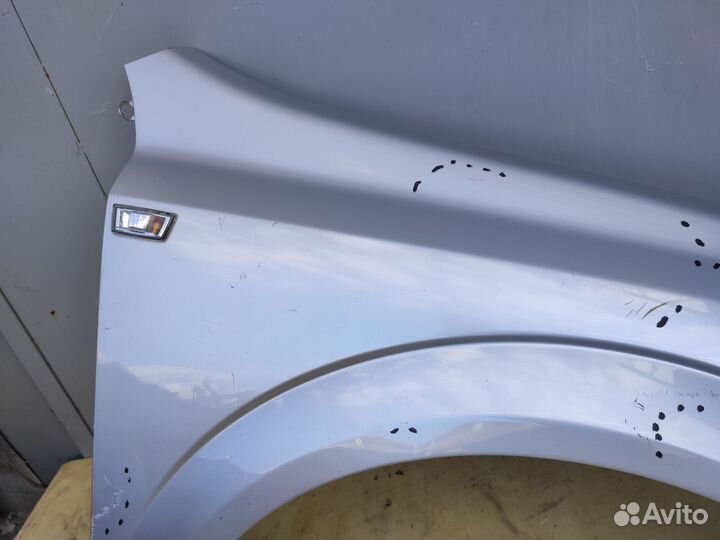 Крыло переднее правое на Opel Astra H