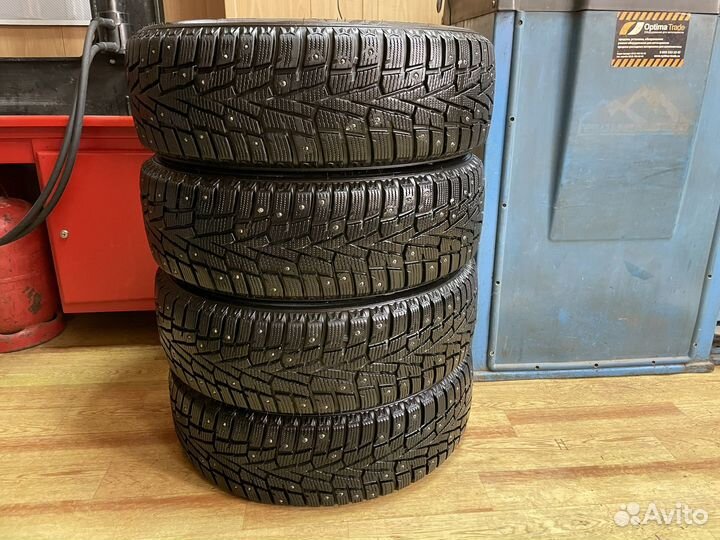 Roadstone Winguard WinSpike 195/65 R15 95T